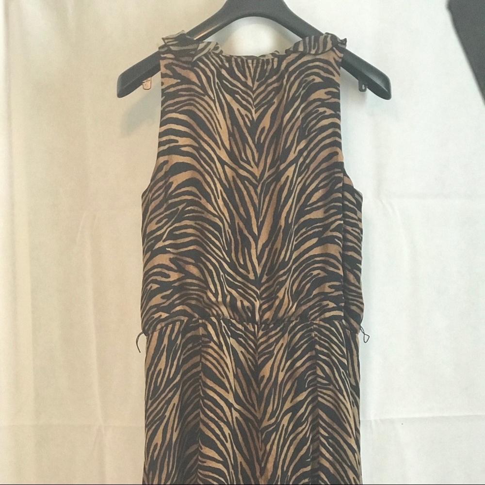 White House Black Market 100%Silk size 14.